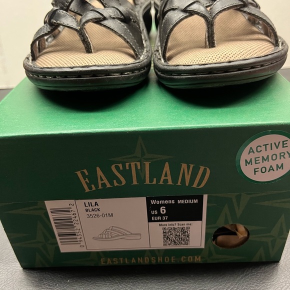 Woman’s Eastland sandals - Size 6 - Brand new in box - Picture 7 of 7